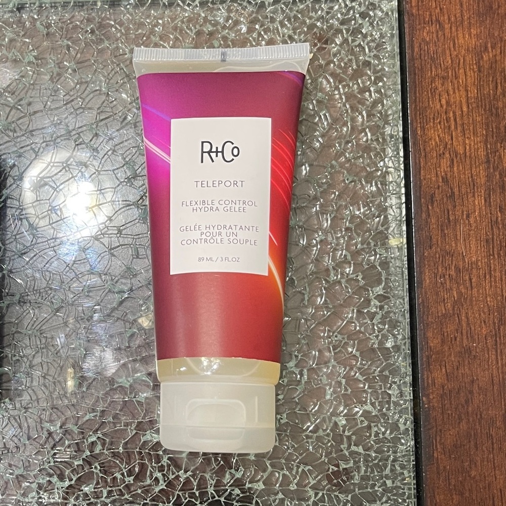 R+Co Teleport Hydra Gelée